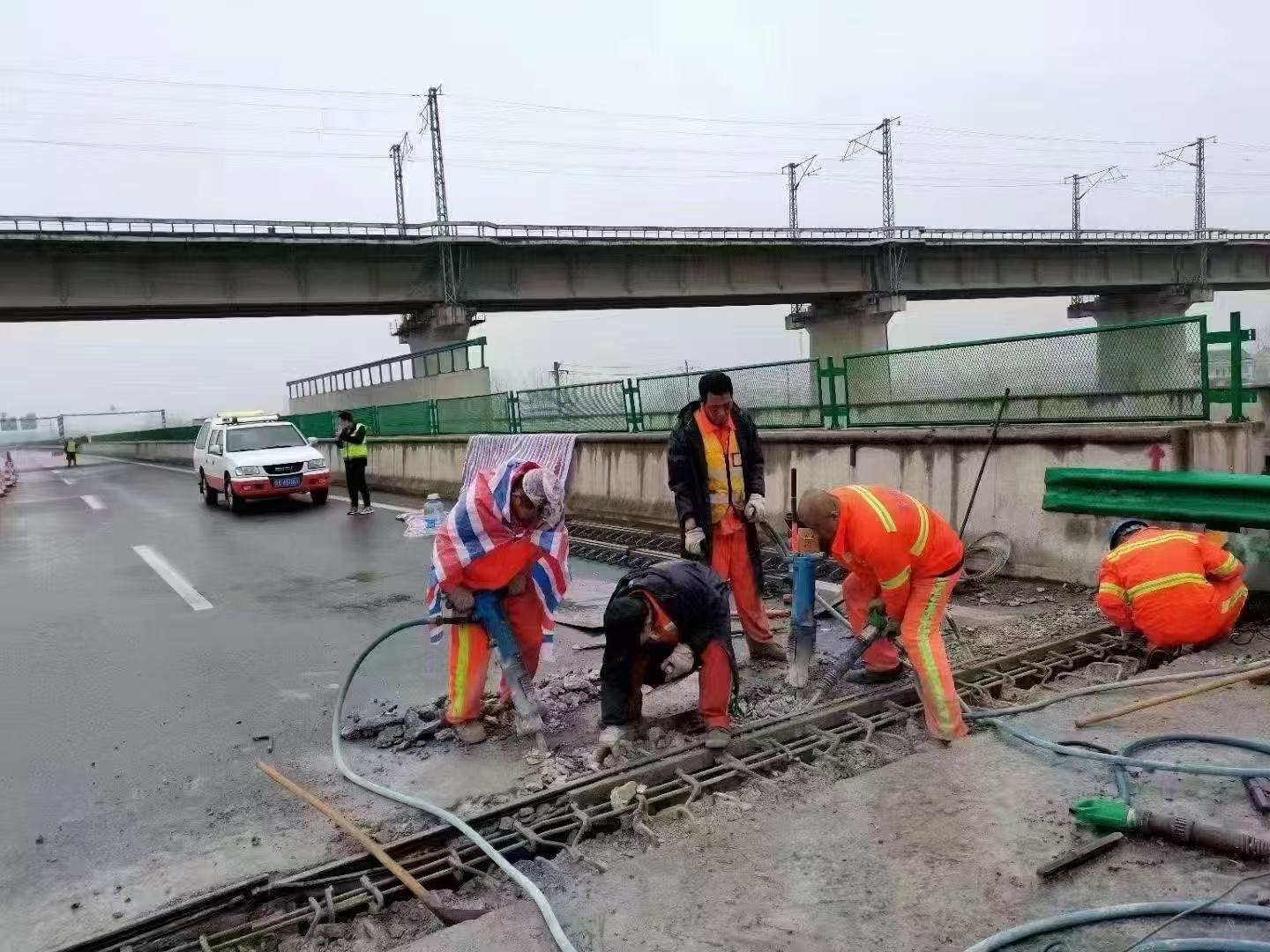 永胜桥梁伸缩缝抢修料